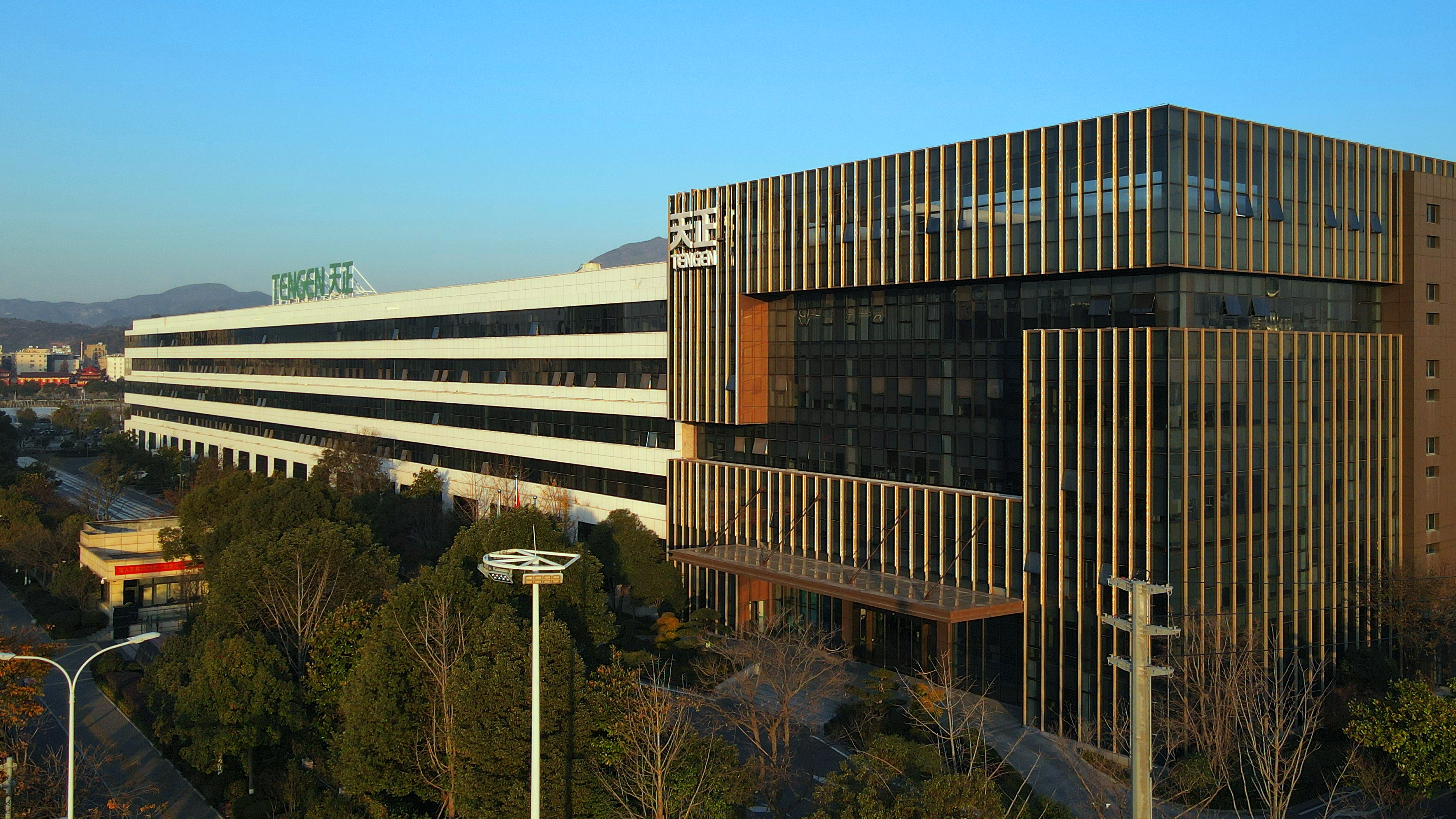 位列榜首！尊龙凯时官网获评“最美工厂”荣誉